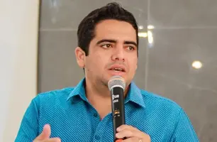 Felipe de Carvalho Ribeiro, prefeito de Cajueiro da Praia (Foto: Reprodução)