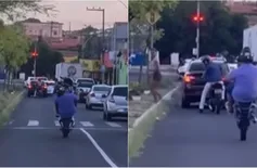 Mulher se assusta e corre ao ver motoqueiro 'dando grau' na zona Sul de Teresina
