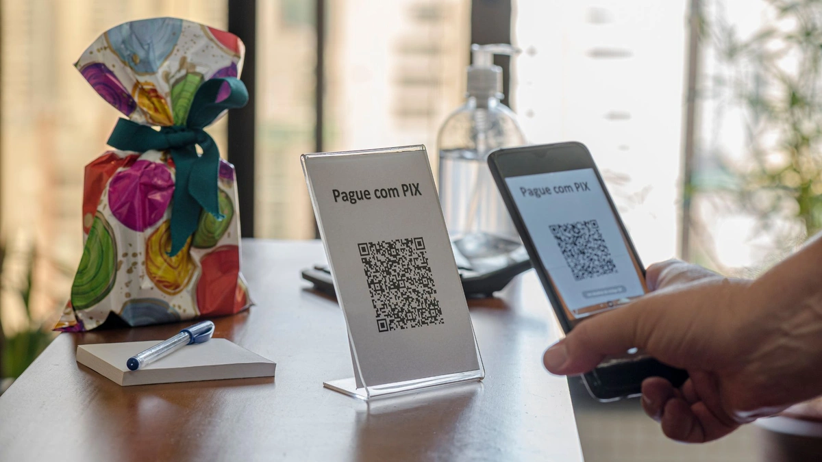 Pix deve ser responsável por 40% das transações online até 2026, aponta estudo