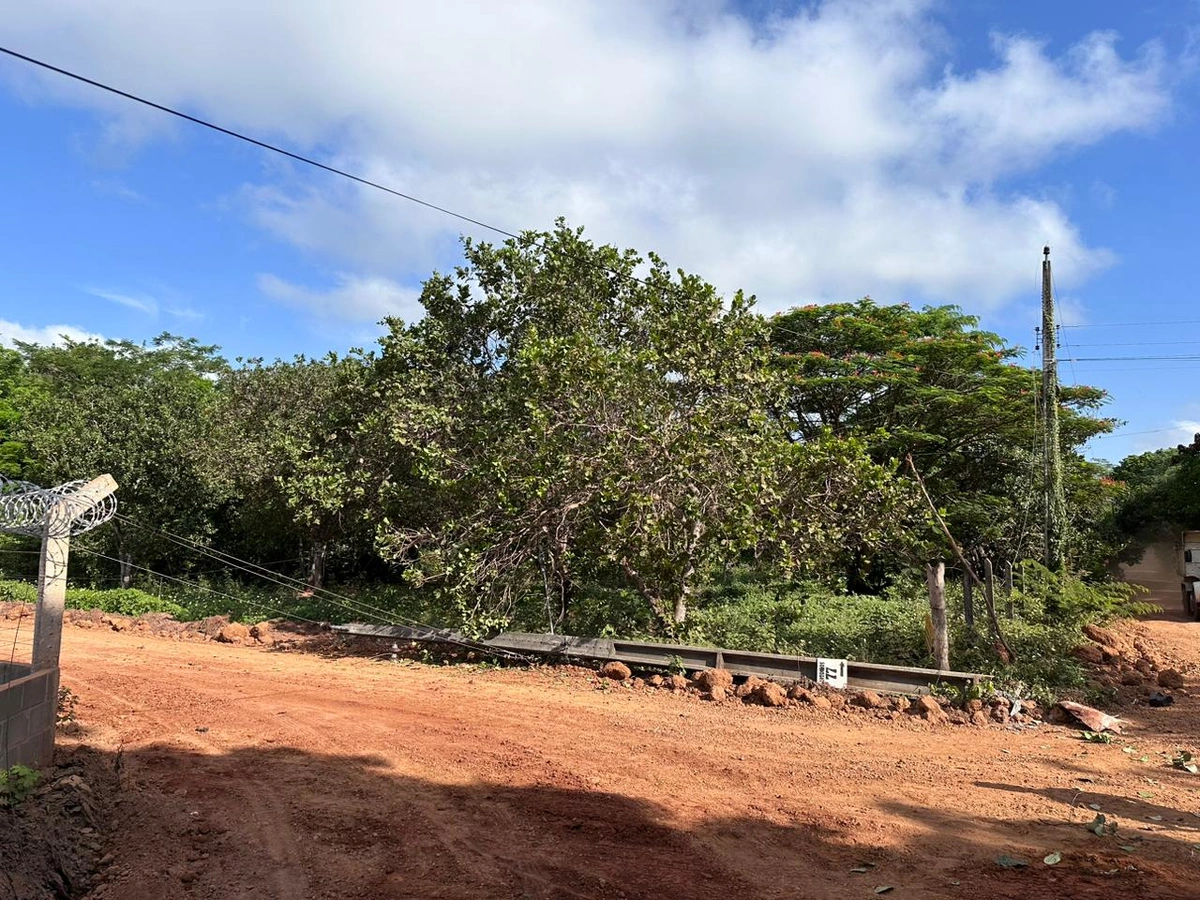 Poste caído na Comunidade Soturno