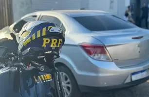 PRF recupera veículo roubado (Foto: Reprodução)