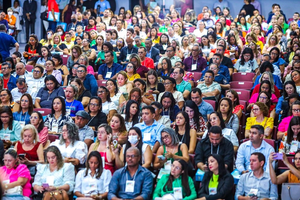Rafael Fonteles reúne mais de mil gestores da Educação para metas de 2024 no Piauí