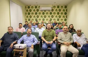 Reunião de pré-candidatos (Foto: Avante)