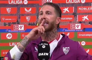 Sergio Ramos pede silêncio à torcida (Foto: Reprodução)
