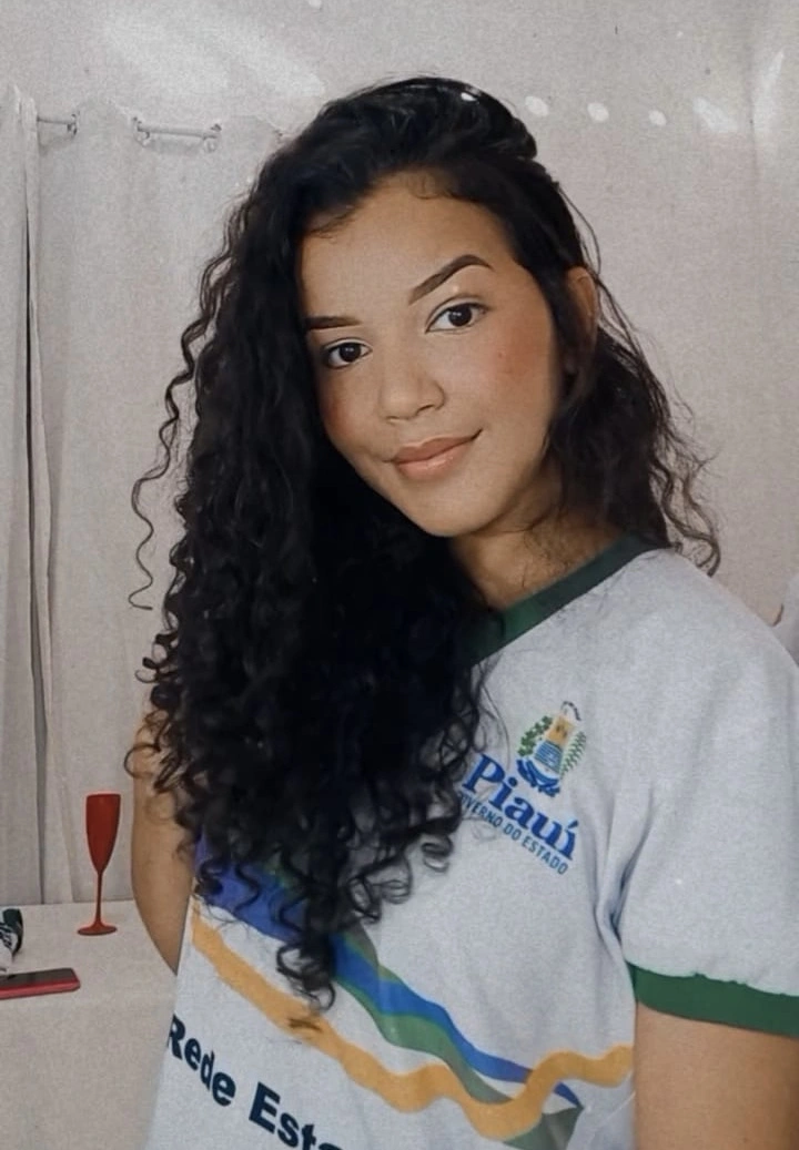 Thainá Viana Tavares – 980 pontos na Redação