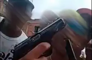 Tiros e mais tiros: guerra de facções leva medo em Timon (Foto: Reprodução)
