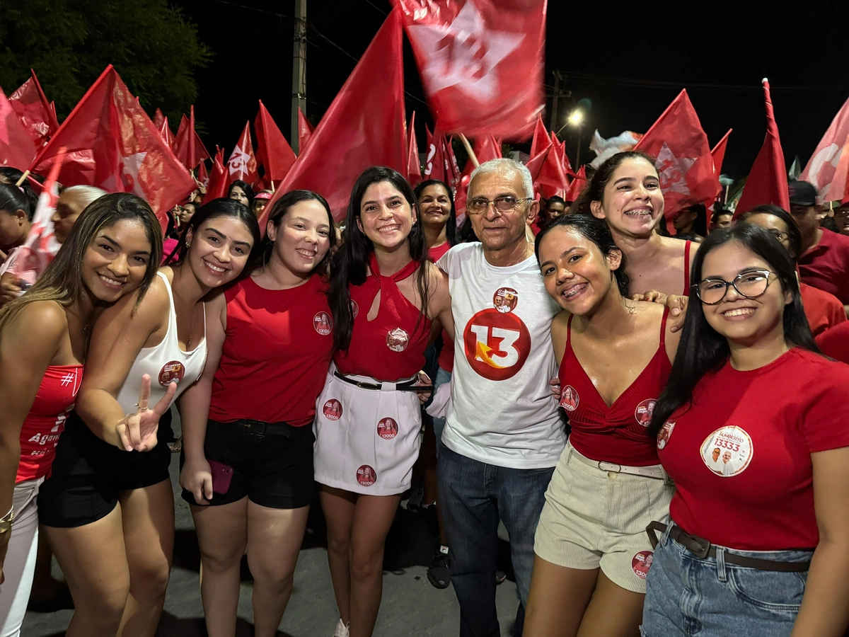 Agamenon reúne diversos apoiadores durante arrastão em Ribeiro Gonçalves