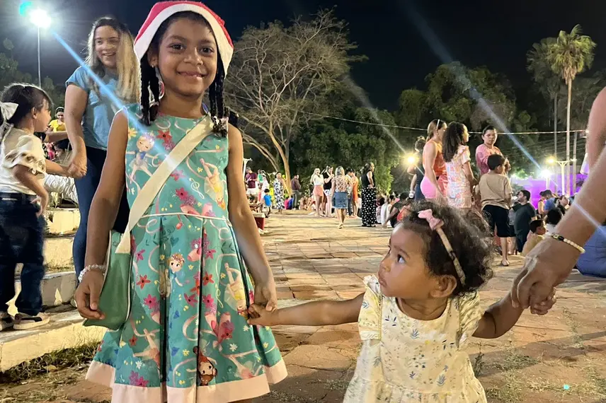 Caravana de Natal da Coca-Cola encanta Teresina