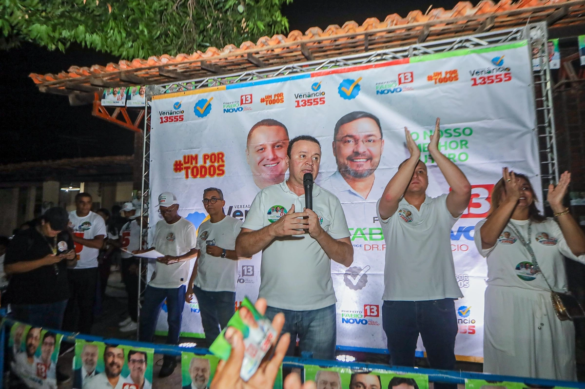 Dr. Paulo Márcio em reunião na zona Leste