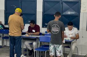 Dr. Pessoa vota na zona Sul de Teresina (Foto: Conecta Piauí)