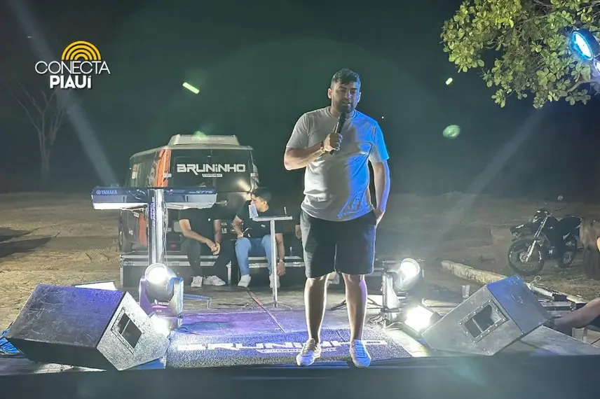 Draga Alana celebra aniversário em grande festa com lideranças políticas em THE