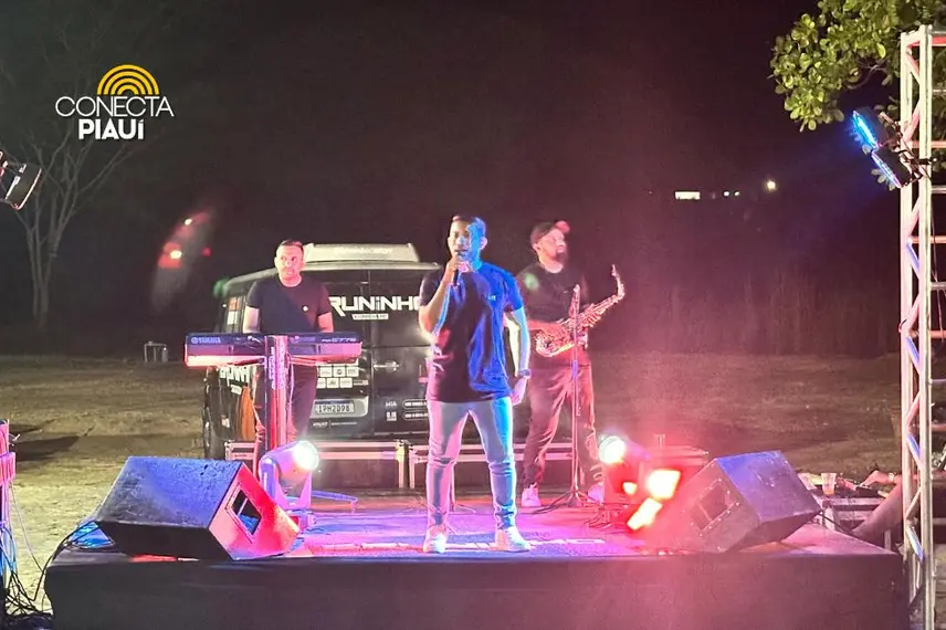 Draga Alana celebra aniversário em grande festa com lideranças políticas em THE