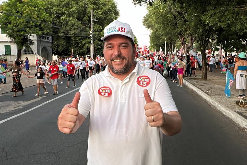 Fábio Novo reúne mais de 22 mil pessoas na maior caminhada da história de Teresina Fábio Novo reúne mais de 22 mil pessoas na maior caminhada da história de Teresina