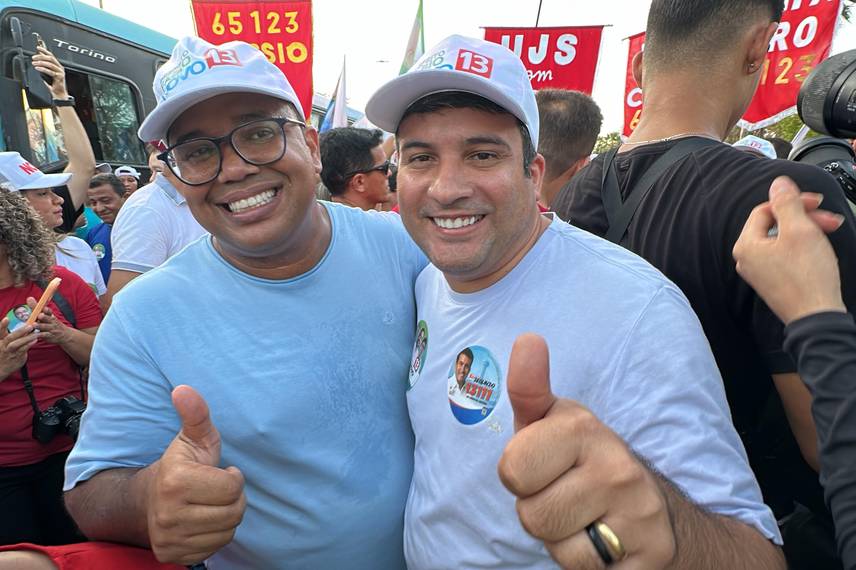 Fábio Novo reúne mais de 22 mil pessoas na maior caminhada da história de Teresina Fábio Novo reúne mais de 22 mil pessoas na maior caminhada da história de Teresina