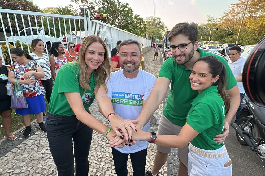 Fábio Novo reúne mais de 22 mil pessoas na maior caminhada da história de Teresina