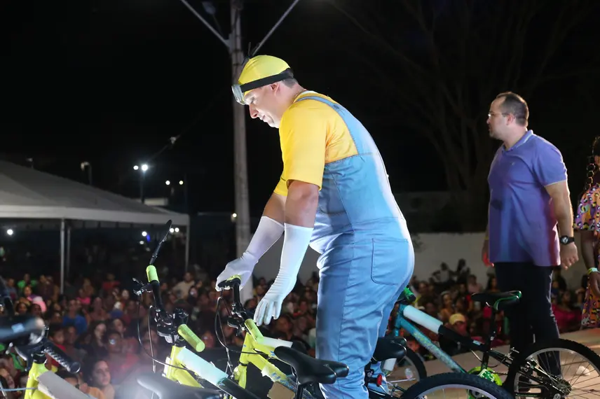 Festa das Crianças em Demerval Lobão é marcada por alegria e prêmios