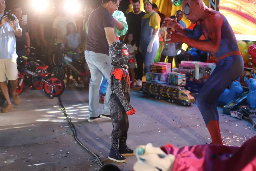 Festa das Crianças em Demerval Lobão é marcada por alegria e prêmios