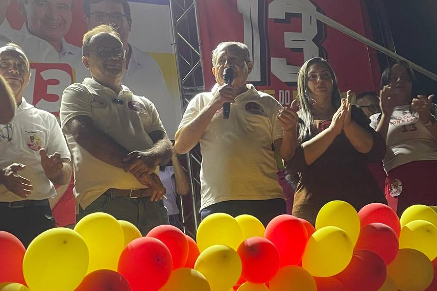 Gilson e Lanussa reúnem multidão durante comício em Pedro Laurentino