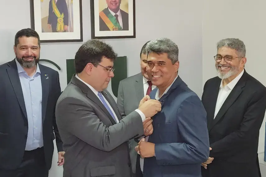 Governo do Piauí faz parceria com os Correios