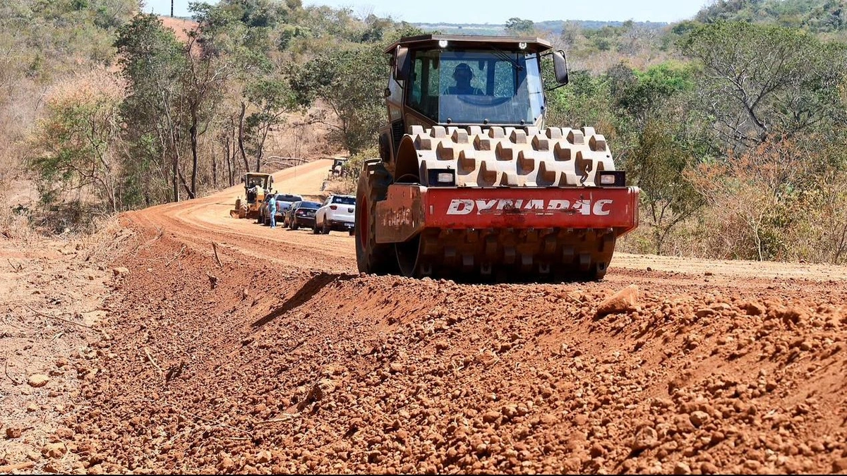 Governo do Piauí investe mais de R$ 51 milhões na modernização de rodovias