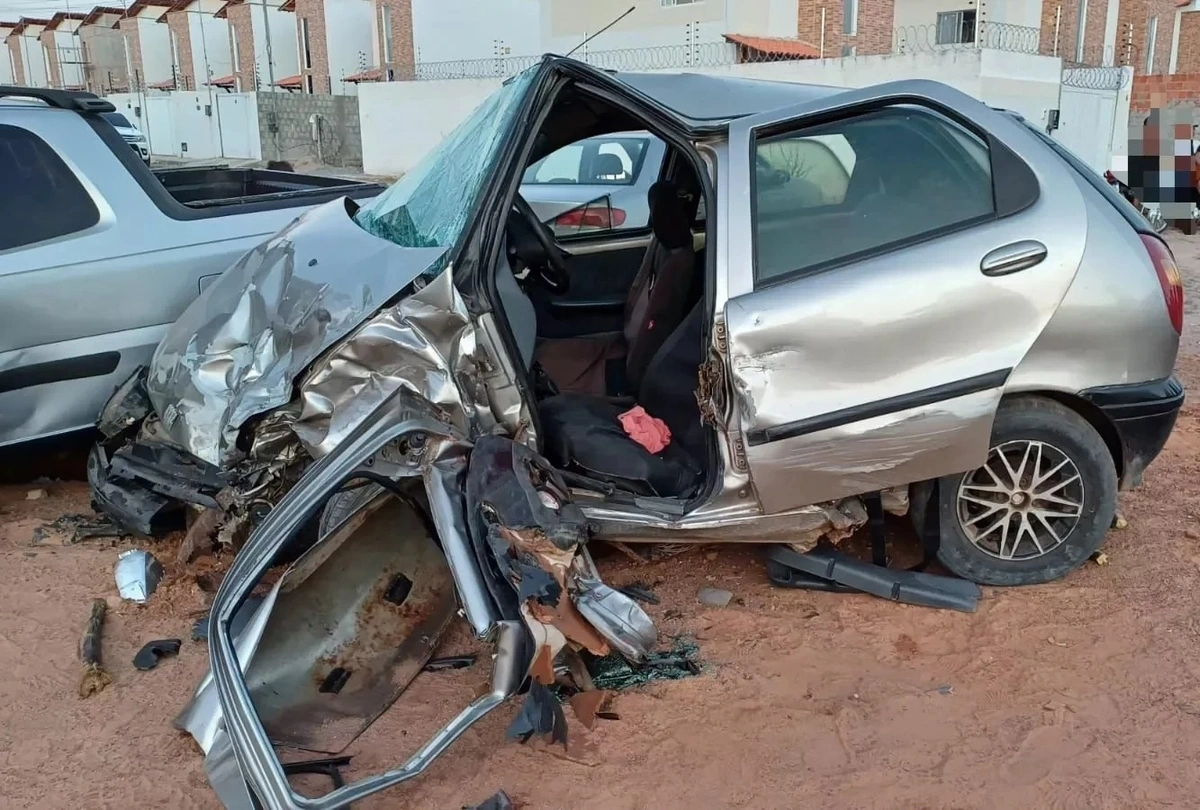 Grave acidente envolvendo dois carros deixa seis pessoas feridas em Parnaíba