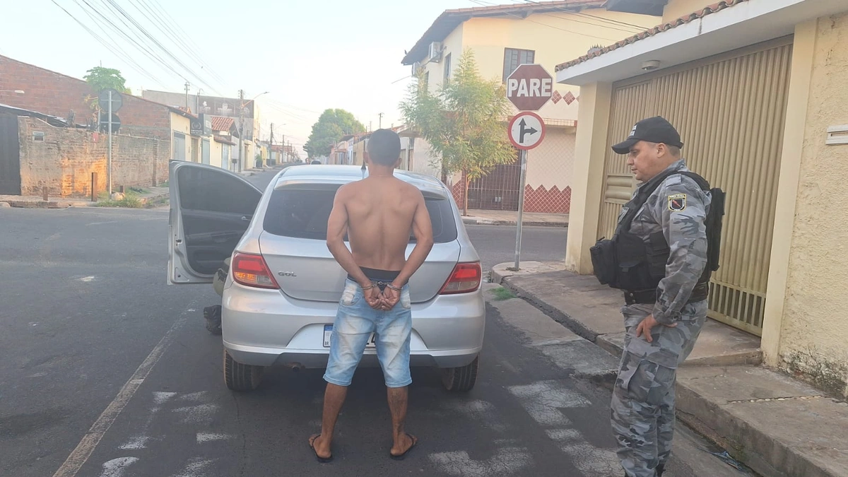 Homem é preso após jogar arma pela janela durante perseguição policial em Teresina