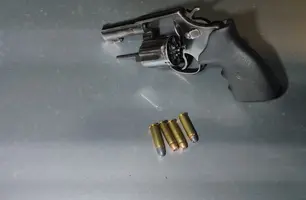 Homem foge após agredir e ameaçar ex-mulher com medida protetiva em Teresina (Foto: Repórter 12/Conecta Piauí)