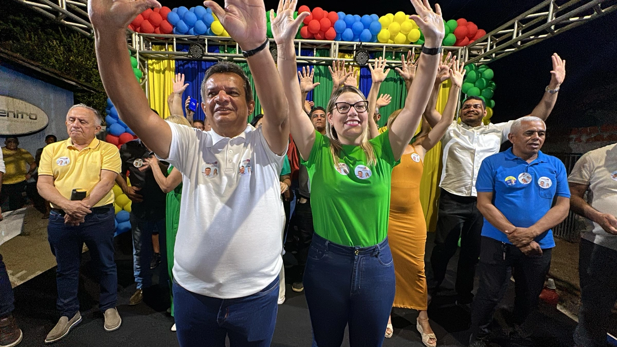 Joãozinho da Varjota realiza comício em Monsenhor Gil com apoiadores e lideranças