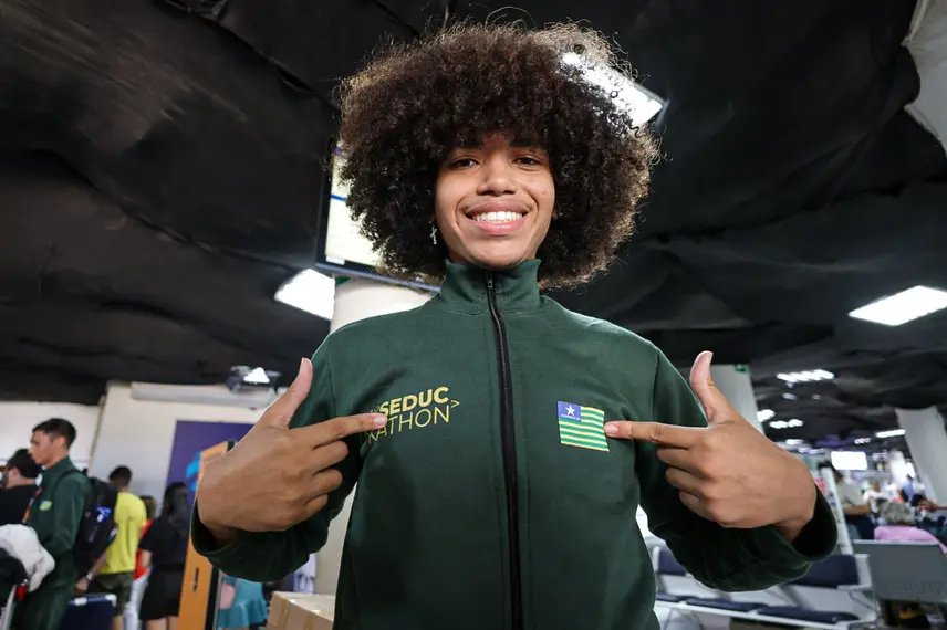 Jovens compartilham experiências transformadoras após um mês de imersão tecnológica