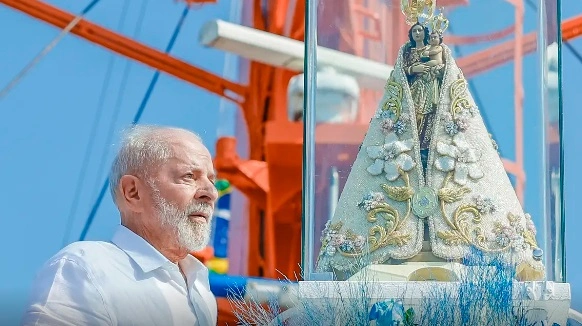 Lula participa do Círio de Nazaré, em Belém