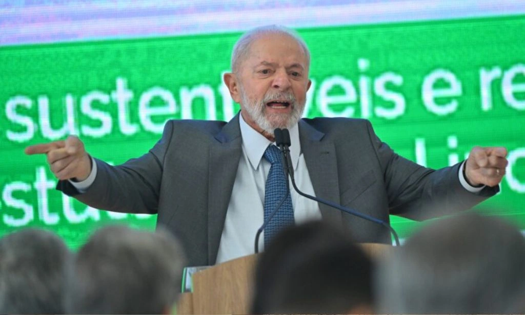 Lula sanciona lei do combustível do Futuro