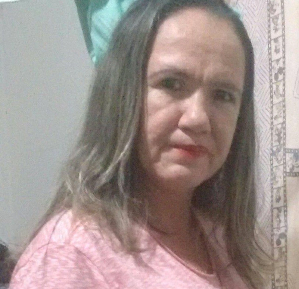 Mulher é encontrada degolada e sem roupas ao lado de entorpecentes em Piripiri