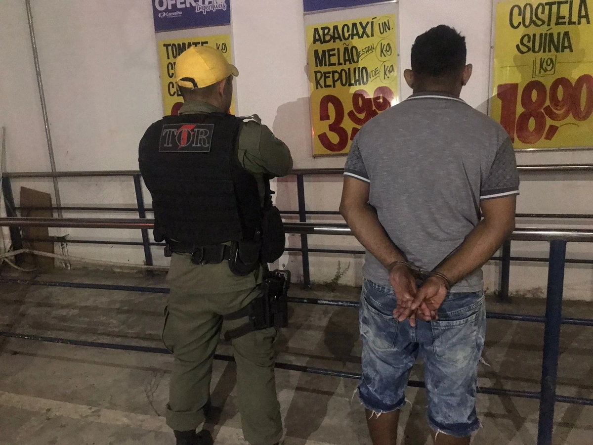 Operação 'Feriadão' recupera veículos e celulares em Teresina