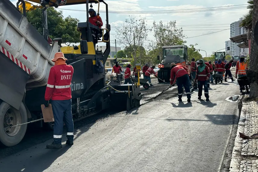 Trechos da Av. João XXIII recebem melhorias para enfrentar período chuvoso