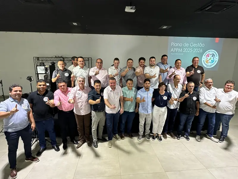 Admaelton Bezerra realiza encontro com prefeitos para discutir eleições da APPM