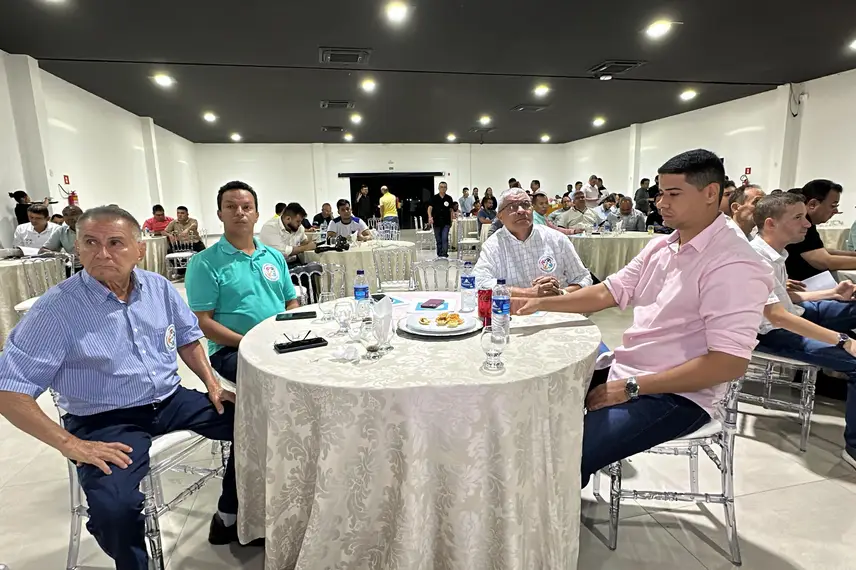 Admaelton Bezerra realiza encontro com prefeitos para discutir eleições da APPM Admaelton Bezerra realiza encontro com prefeitos para discutir eleições da APPM