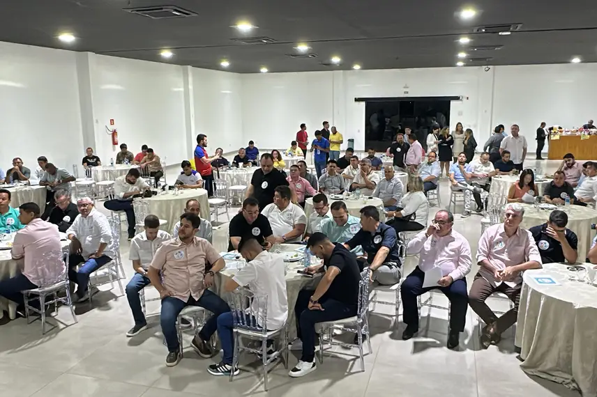Admaelton Bezerra realiza encontro com prefeitos para discutir eleições da APPM Admaelton Bezerra realiza encontro com prefeitos para discutir eleições da APPM
