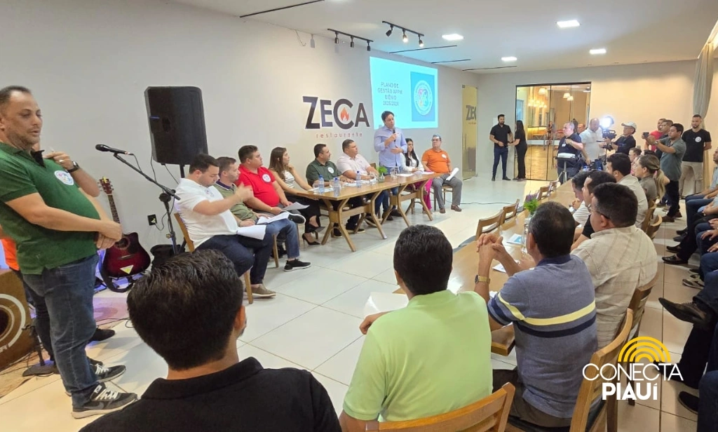 Admaelton Bezerra reúne prefeitos para articular campanha à presidência da APPM