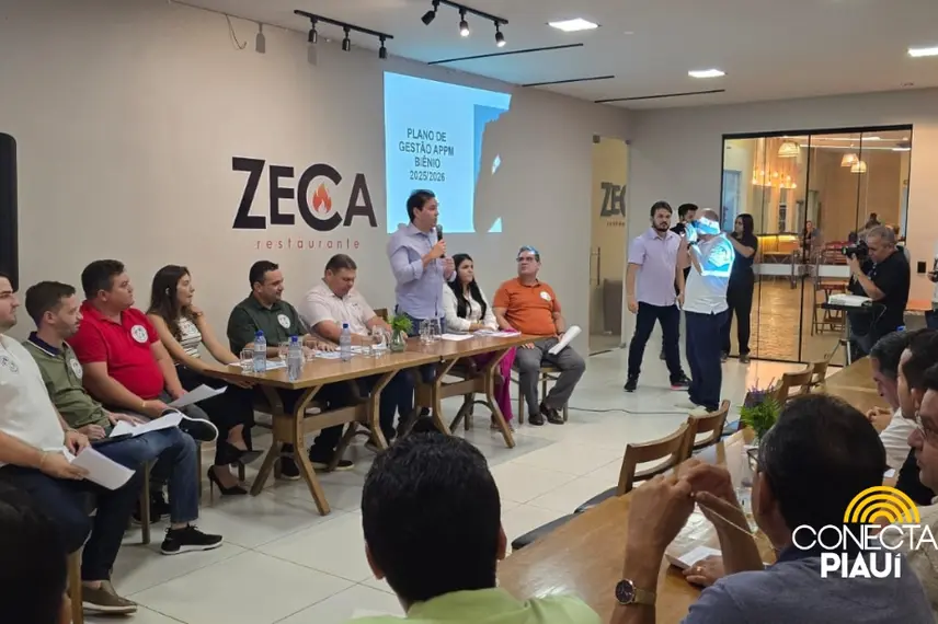 Admaelton Bezerra reúne prefeitos para articular campanha à presidência da APPM