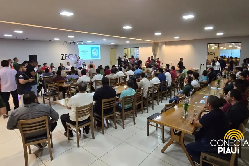 Admaelton Bezerra reúne prefeitos para articular campanha à presidência da APPM