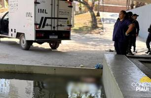 Corpo de homem é encontrado dentro de galeria na Praça da ‘CEPISA’, em Teresina (Foto: Kassio Cavalcante/Conecta Piauí)