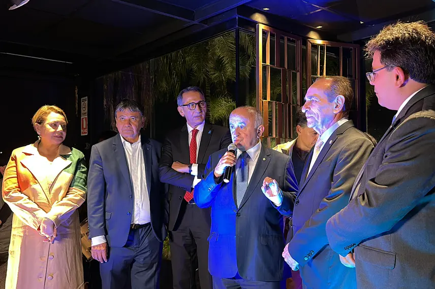 Deputados Federais organizam jantar para prefeitos eleitos do Piauí em Brasília