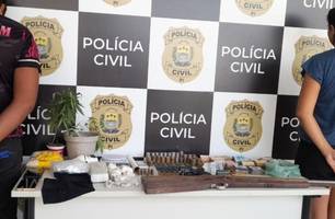 Dupla suspeita de tráfico de drogas é presa com R$ 40 mil em operação no Piauí (Foto: Divulgação/Polícia Civil)