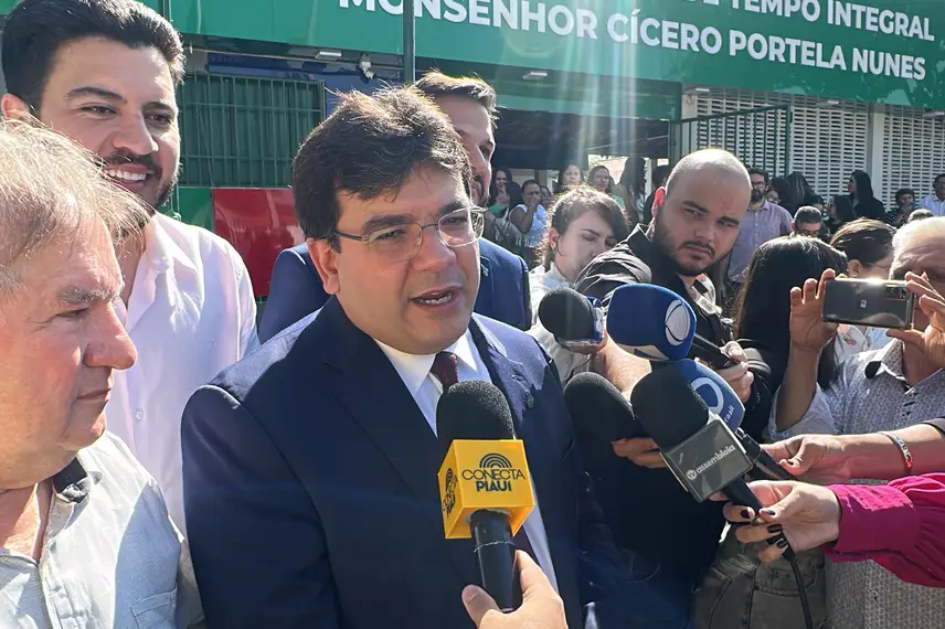 Governador inaugura reforma e modernização de escola na zona Sul de Teresina Governador inaugura reforma e modernização de escola na zona Sul de Teresina