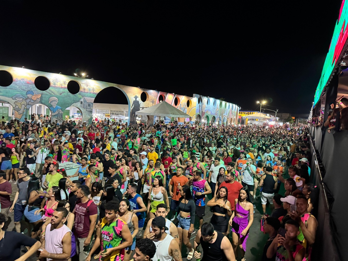 Grande público marca abertura da Micarina de Esperantina 2024
