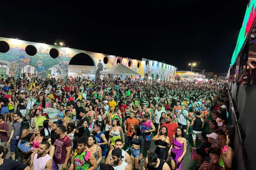 Grande público marca abertura da Micarina de Esperantina 2024