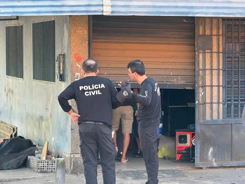 Homem é morto a tiros enquanto usava o celular no horário de almoço em Teresina