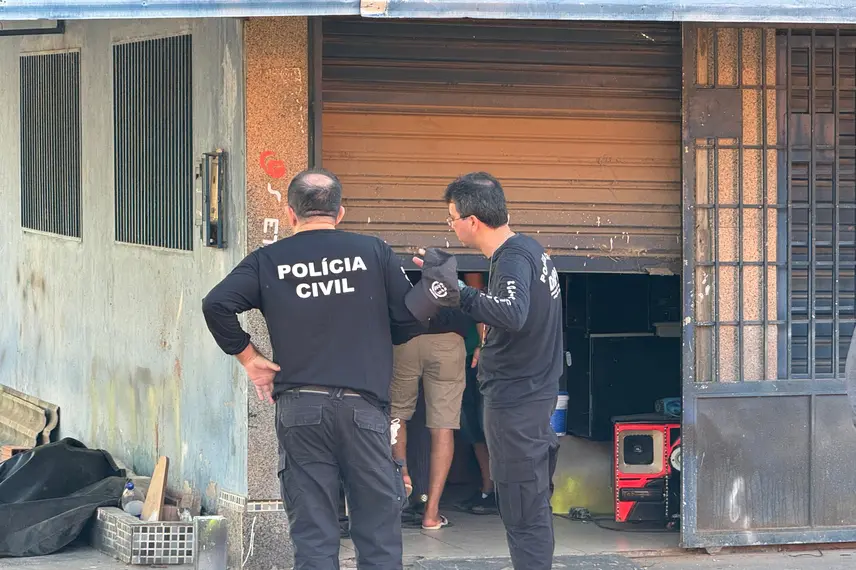 Homem é morto a tiros enquanto usava o celular no horário de almoço em Teresina