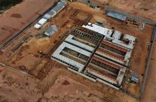 Homem foi preso enquanto trabalhava em obra de presídio em Buriti dos Lopes (Foto: Reprodução)