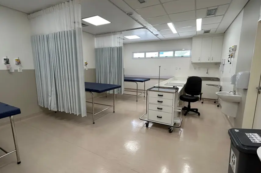 Hospital Universitário inaugura primeiro serviço público de Radioterapia do  Piauí – Folha Piauí